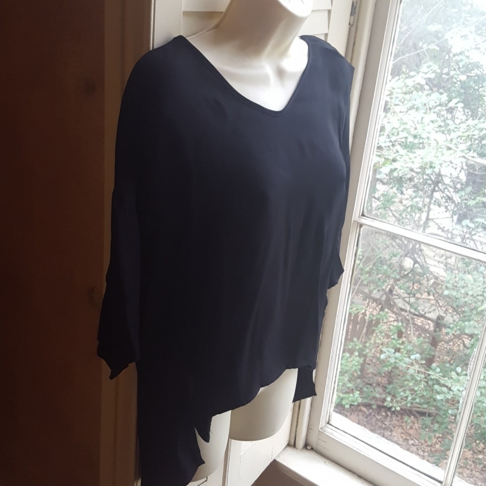 Studio M max studio black high low blouse xs